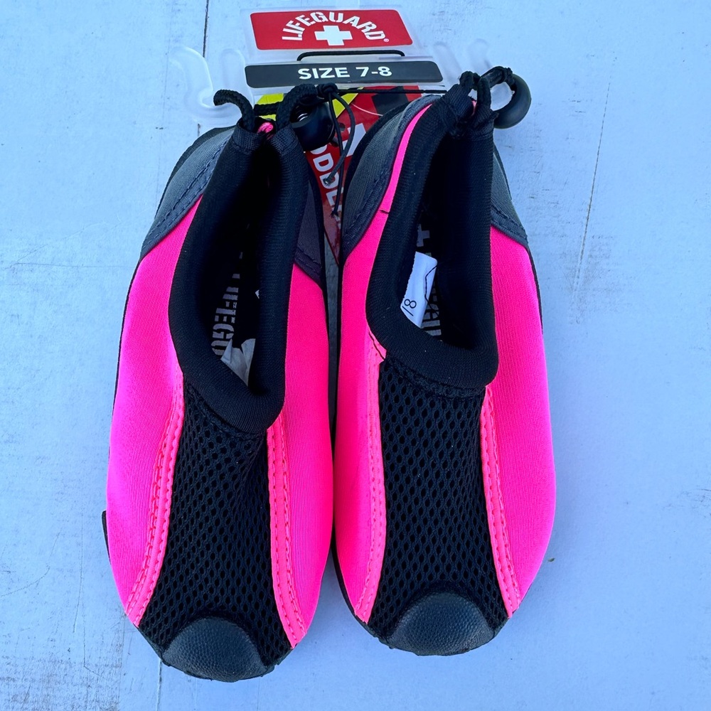 Girls lifeguard, watershoes size 5/6